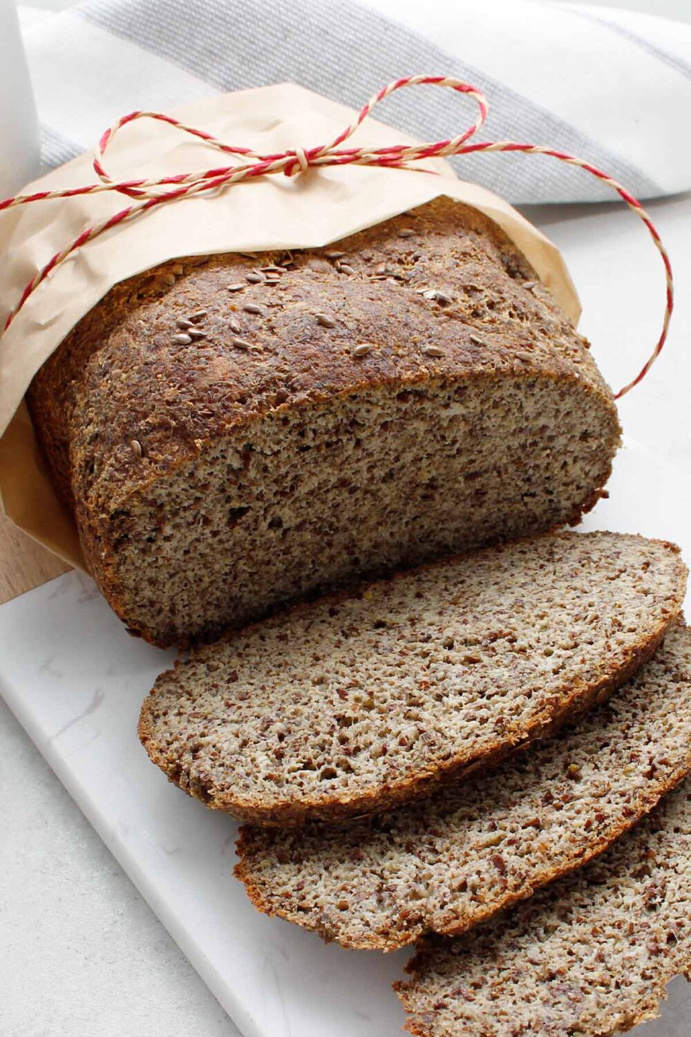 Gorgeous loaf of flaxseed bread prepared in a bread machine.